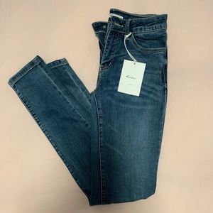 KanCan skinny jeans
